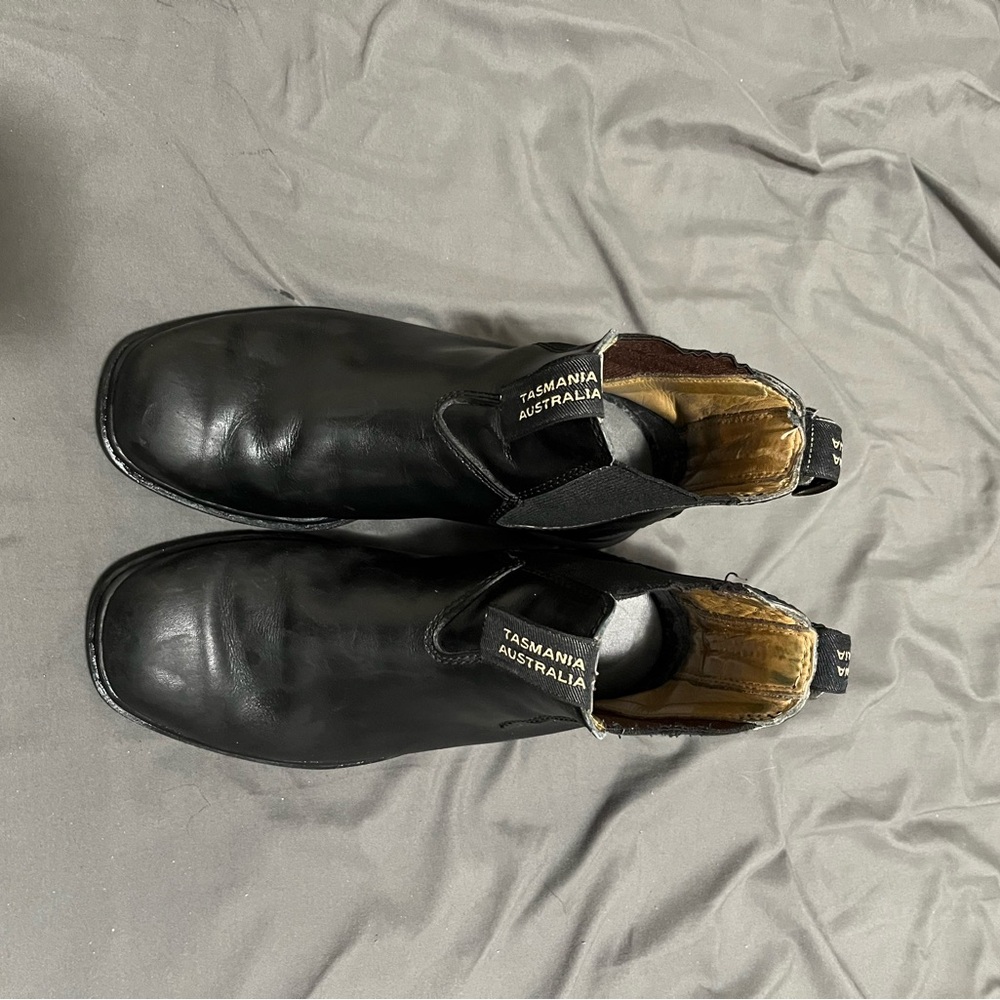 Blundstone Black Chisel-toe Leather Boots | Size 4